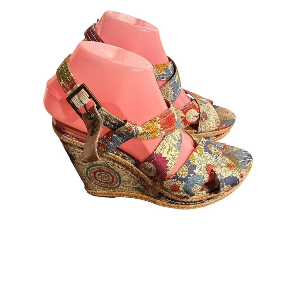 Hush Puppies Renown Quarter Strap Wedge  Floral Sandals W/ Wrapped Platform Sz 8